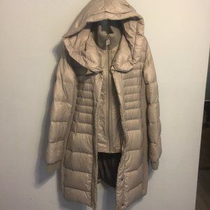 Elie Tahari size XL lightweight down coat